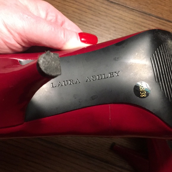 Laura Ashley dark red shoes - Picture 7 of 7